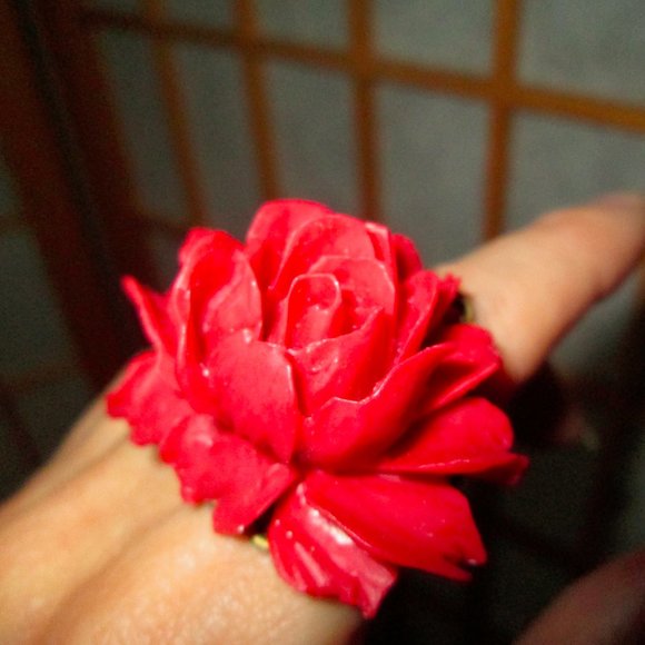 Jewelry - Rose Resin Ring - Adjustable